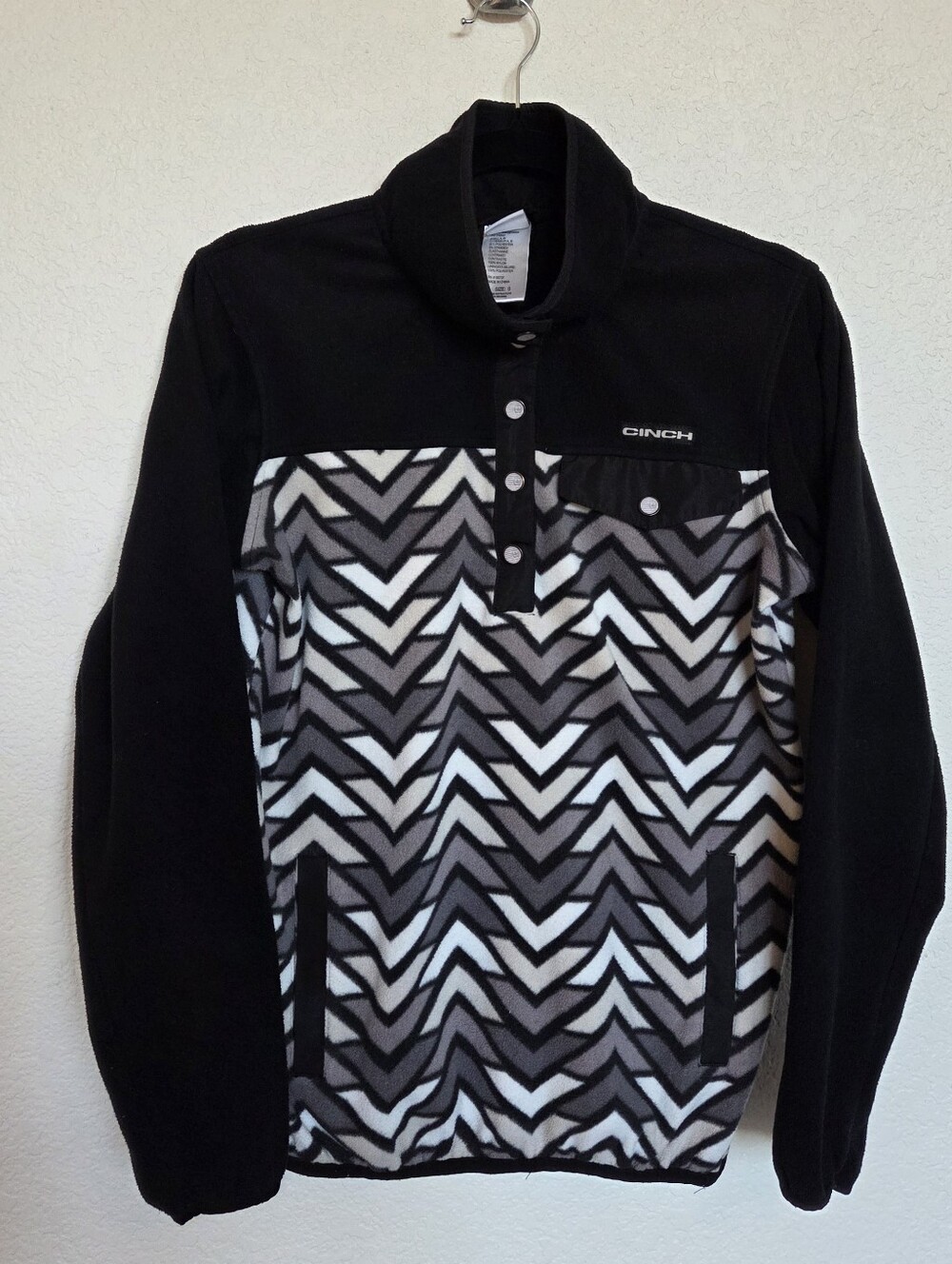 Cinch Black, Gray & White Chevron Pullover Hoodie
